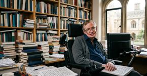 Citação do dia, de Stephen Hawking: “Por mais difícil que a vida possa parecer, sempre há algo que você pode fazer e ter sucesso. O importante é não desistir.”