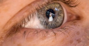 Fotógrafo captura incríveis e emocionantes imagens do reflexo dos olhos dos convidados de casamentos