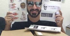 Professor ensina anatomia humana em aulas gratuitas no YouTube