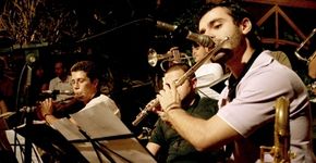 Concerto ao meio-dia e meia e às seis e meia no CCSP