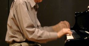 “Notas Contemporâneas” recebe o músico erudito Willy Corrêa de Oliveira no MIS