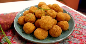 Receita de bolinho de frango com batata doce