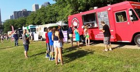 Praça Heróis da FEB recebe mais uma edição do Arena Food Truck