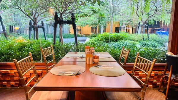 Café da manhã do Bangkok - The Salil Riverside
