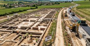 Uma nova estrada deveria passar pelo interior da França, mas as escavações revelaram uma enorme propriedade romana com jardim, fonte e piso aquecido