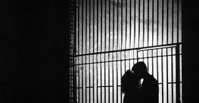 Romances Urbanos: fotógrafo capta beijos em locais públicos de Nova York
