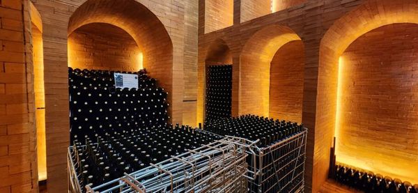 Guarda dos vinhos da  vinícola Arpuro