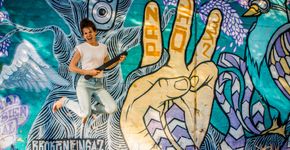 Instrumento inspirado em violão é perfeito para nômades digitais