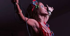 Renata Jambeiro faz show todos os sábados no Centro Cultural Carioca