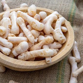 Featured mobile: Quer um lanche da tarde leve? Aprenda essa receita fácil de biscoito de polvilho