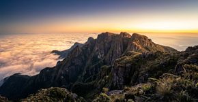 Cinco dos dez picos mais altos do Brasil em uma área de 31,8 mil hectares: o parque entre Minas Gerais e Espírito Santo onde o Pico da Bandeira alcança 2.892 metros de altitude