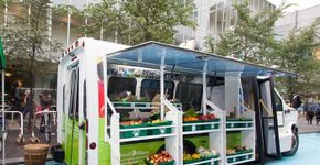 Veículo leva alimentos orgânicos até a casa de clientes no Canadá