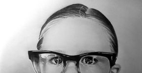 Artista que nasceu sem os braços faz desenhos hiperrealistas incríveis