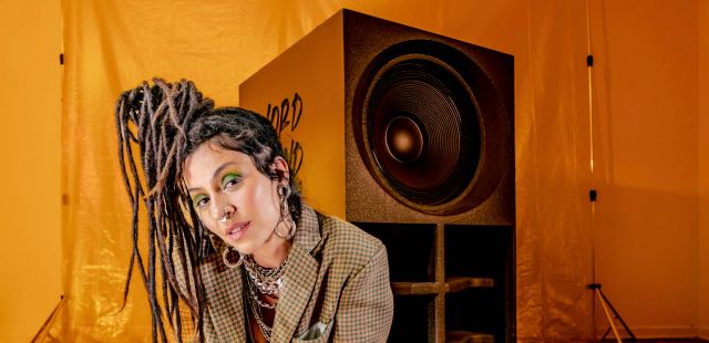 Marina Peralta – Show Rewind