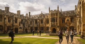 A Universidade de Oxford já recebia alunos enquanto o Império Asteca ainda nem tinha começado a ser construído no México