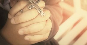 Como a intolerância religiosa impacta a infância