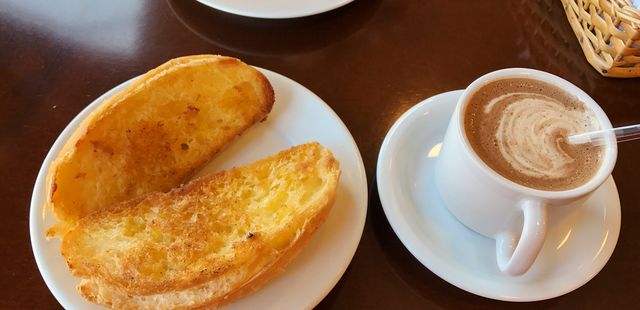 Aprenda a fazer o melhor pão na chapa para seu café da manhã