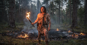 A grande farsa da “natureza intocada” na Europa desmoronou: cientistas provam que Neandertais já manipulavam as florestas com fogo milhares de anos antes da agricultura