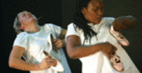 Magnet Theatre apresenta: Every Year, Every Day, I’m Walking