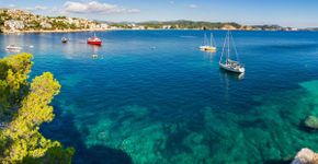 O que torna as Ilhas Baleares especiais, e por que Jeff Bezos está passando a lua de mel lá?