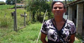 A mulher que não sente dor – e que pegou no sono quando dava à luz