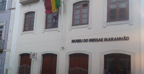 Radiola Aparelhagem de Som na Serralheria