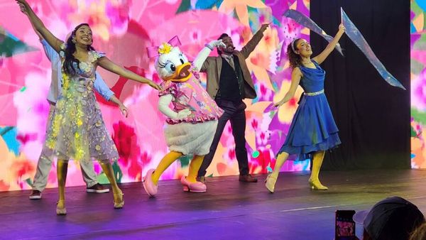 Musical ao estilo Broadway apresentou o que fazer nos parques da Disney em cada época do ano