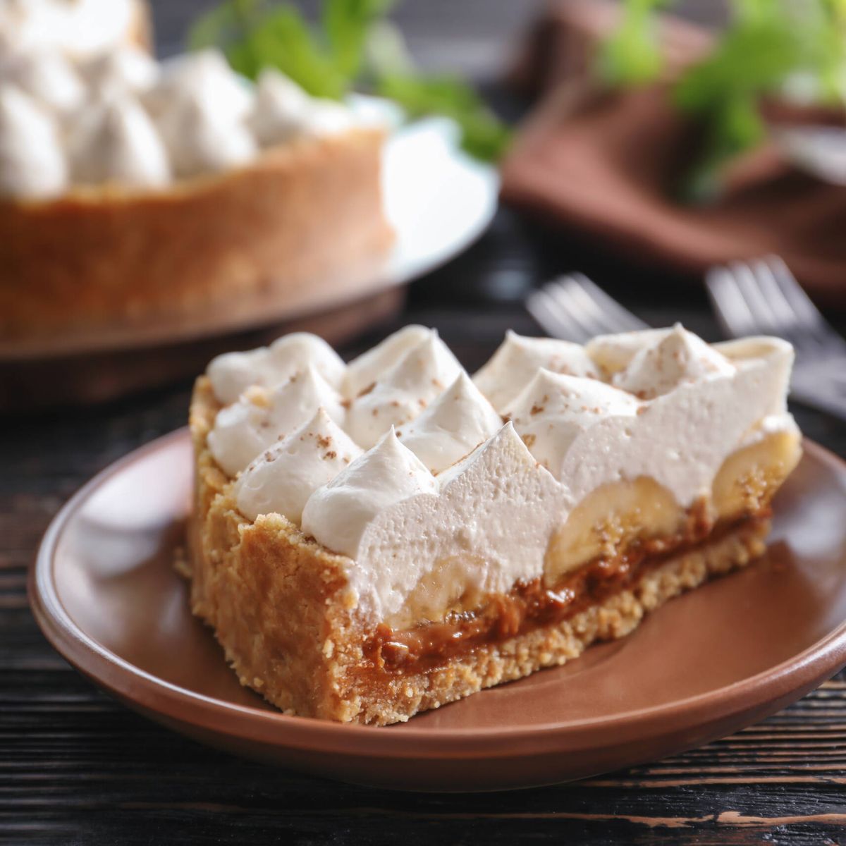 Aprenda a fazer banoffee: a torta de banana, biscoito e creme
