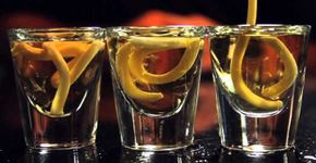 Os 10 drinques mais nojentos que rolam pelas baladas do mundo