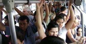 No Rio, passageiro é preso após assediar mulher em ônibus