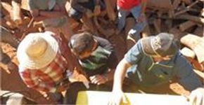 Formada por ex-detentos, cooperativa usa sustentabilidade para reciclar vidas