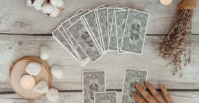 Tarot do dia: previsão para os 12 signos em 18/05/2026