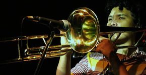 Música e sabor tailandês no Estação Catraca Livre