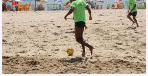 Futebol de areia – Clube Escola Lapa – Pelezão