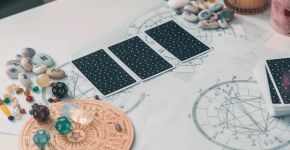 Tarot do dia: previsão para os 12 signos em 18/09/2026