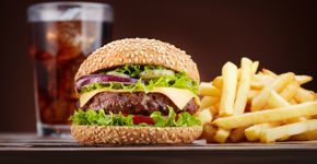 Estes são os alimentos que podem aumentar o risco de doença hepática