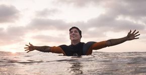 Assista online à final do WCT; Gabriel Medina pode se tornar o primeiro brasileiro campeão mundial de surfe