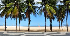Sábado tem yoga, futevôlei e aulão de zumba em Copacabana