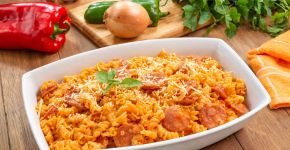 Quer um almoço fácil no sábado? Aprenda esse macarrão cremoso na panela de pressão