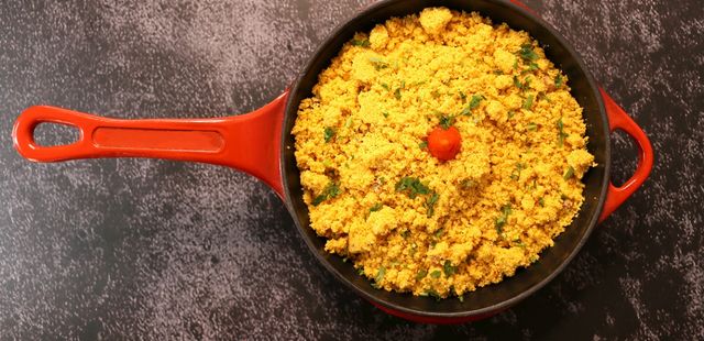 Farofa de banana: crocância e sabor para sua refeição