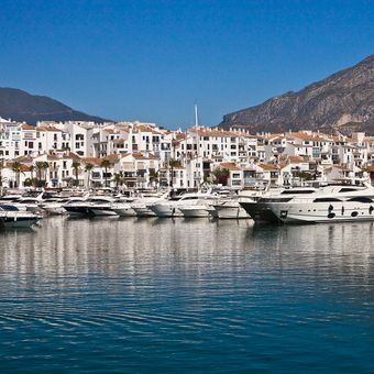 Featured mobile: Como combinar a efervescência de Málaga e o luxo de Marbella no verão europeu