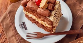 Bolo Paçoquinha, Crocante e Choc Rosa ganham desconto para adoçar o arraiá