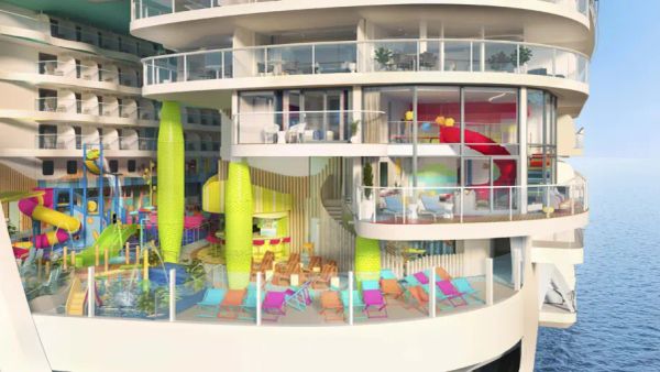 Ultimate Family Townhouse possui três andares e é uma das maiores cabines para famílias do navio

