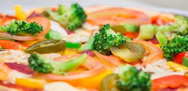 Pizza low carb suculentíssima pronta em apenas 10 minutos