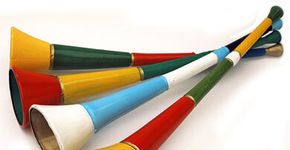 Vídeo ensina como fazer uma vuvuzela de papel