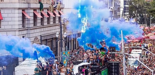 Bloco Explode Coração