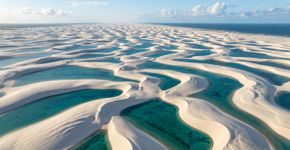 Dunas brancas que avançam por quilômetros e lagoas de água doce formadas entre a areia: o parque maranhense de mais de 156 mil hectares que se tornou Patrimônio Natural da Humanidade em 2024 e reúne influências da Amazônia, Cerrado e Caatinga