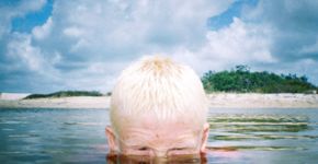 Documentário ‘Sanã’ narra a infância de menino albino no interior do Maranhão