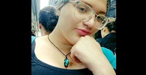 Questionada sobre turbante, jovem com câncer adverte ativista