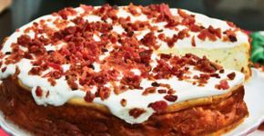 Aprenda a fazer um delicioso cheesecake de bacon